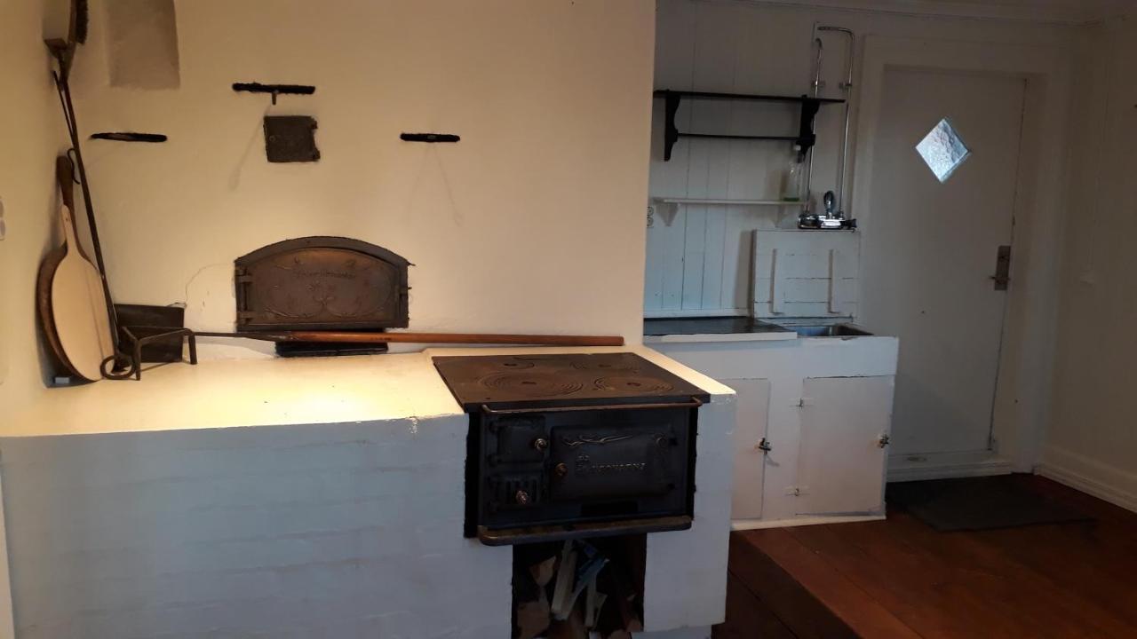 Aelgbergets Bed & Breakfast Ucklum Экстерьер фото