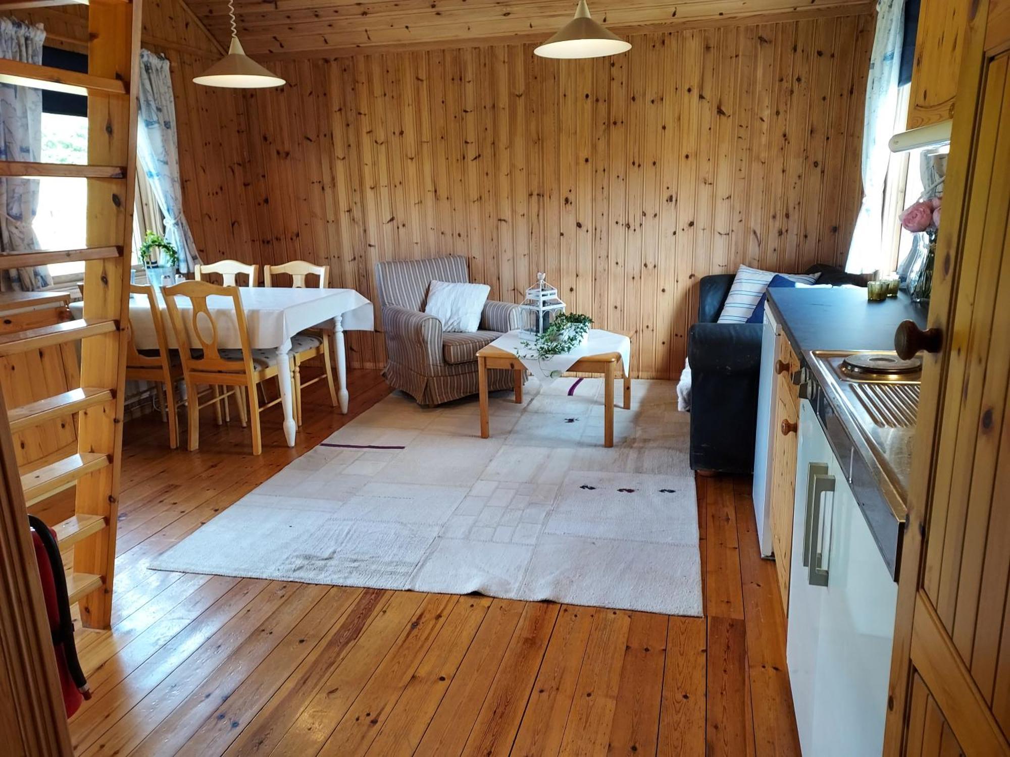 Aelgbergets Bed & Breakfast Ucklum Экстерьер фото