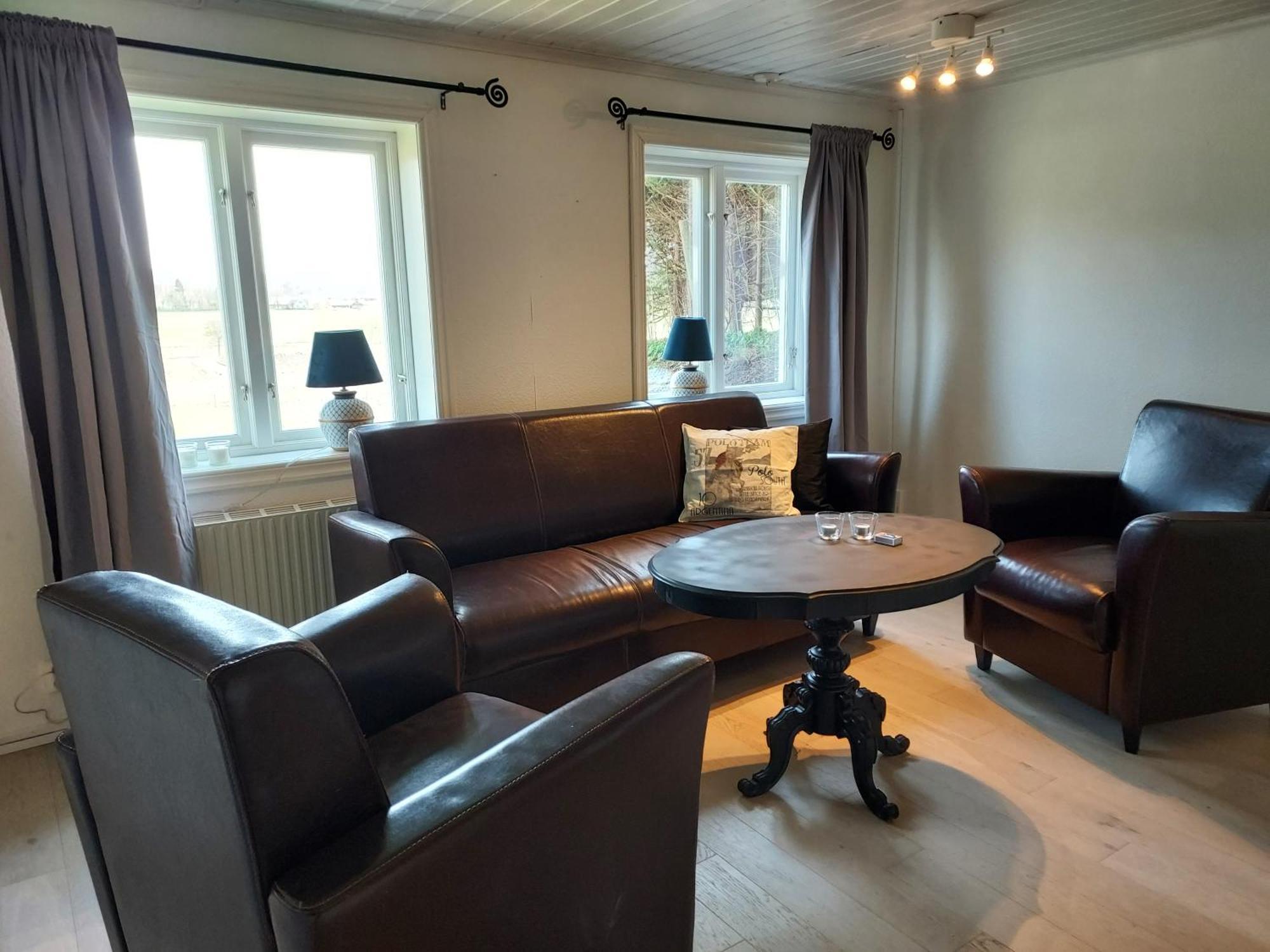 Aelgbergets Bed & Breakfast Ucklum Экстерьер фото